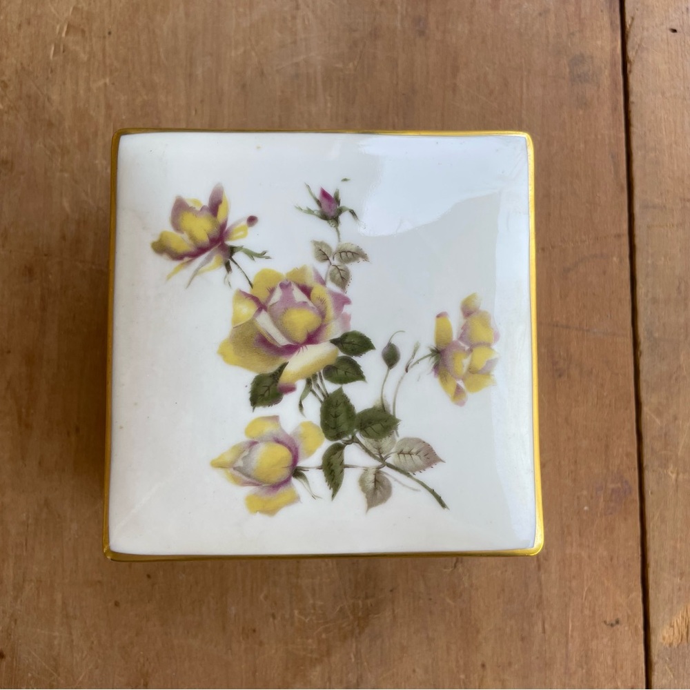 Rosenthal Germany Trinket Dish With Lid Beautiful Roses 3 1/4” X 3”